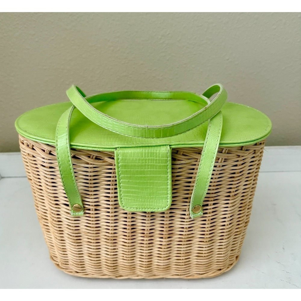 Vintage Nordstrom Basket Style Purse Woven Straw Lime Green Handles 11"x7.5"x5"